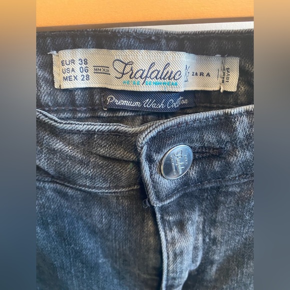 Zara High Rise Distressed Premium Denim - Picture 9 of 10